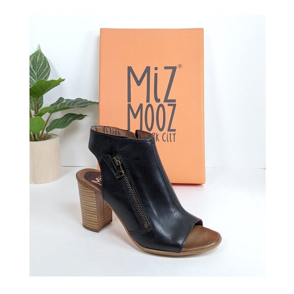 Miz Mooz "Summer" Peep Toe Block Heel Womens Sz 6.5 Leather Sandals Side Zip NWT - Picture 1 of 8